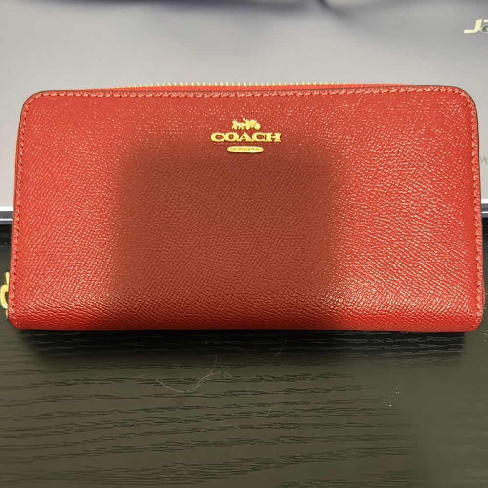 Coach Scarlet Leather Zip Wallet